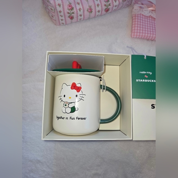Starbucks × Hello Kitty Ribbon Mug – Limited Edition 15oz BNIB - Picture 2 of 8